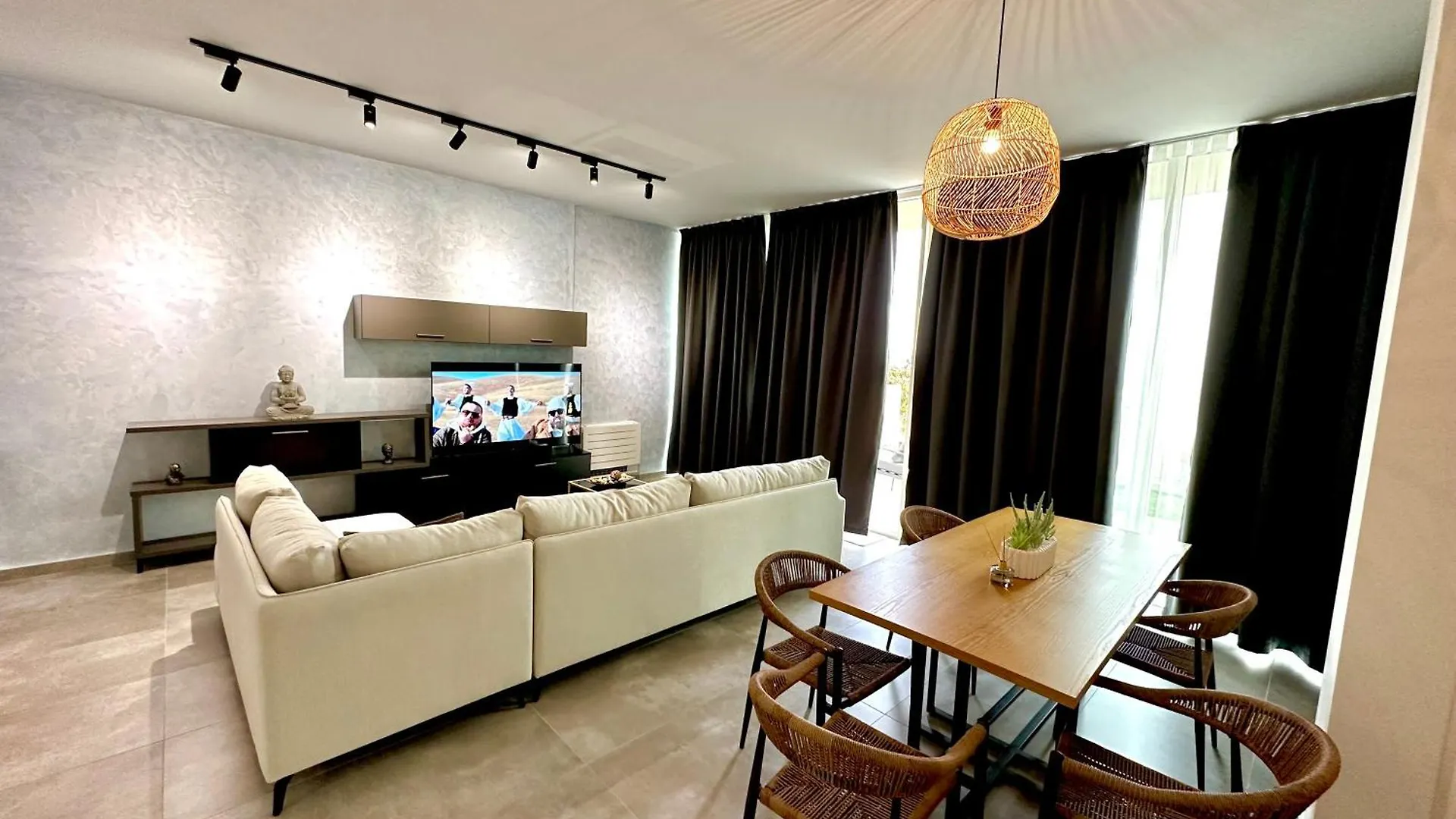 Villa Queens Luxury Vila 111B Vlore