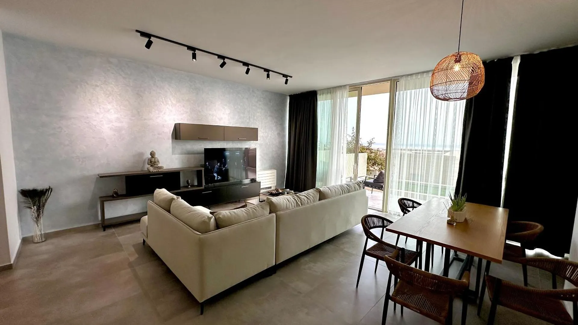 Queens Luxury Vila 111B Vlore Albania